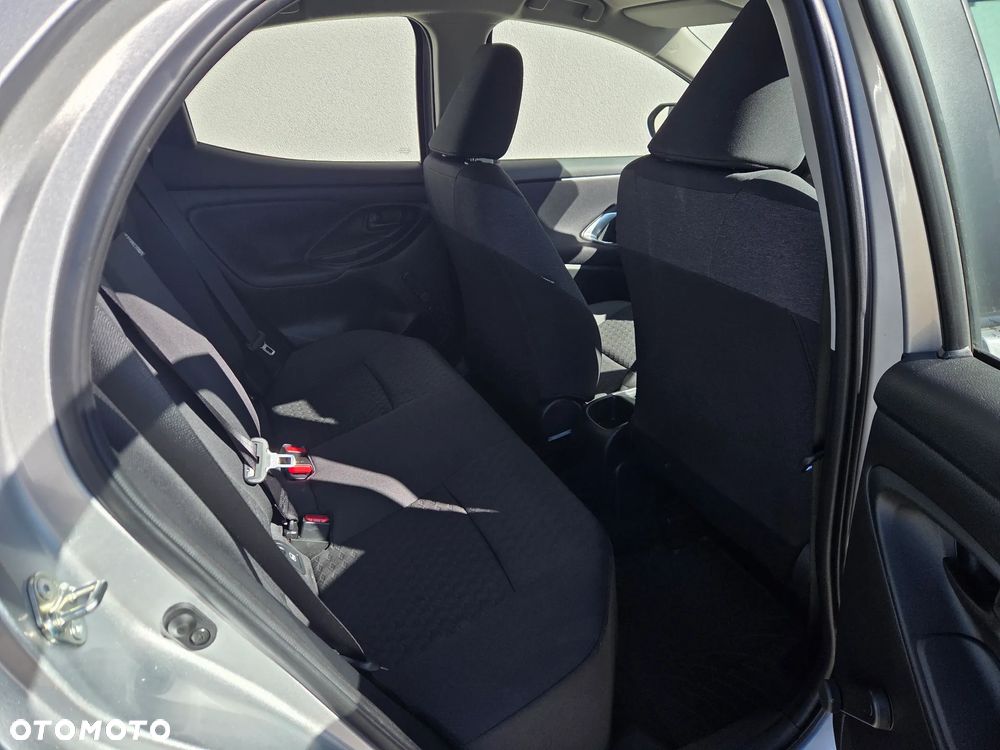 Toyota Yaris - 13