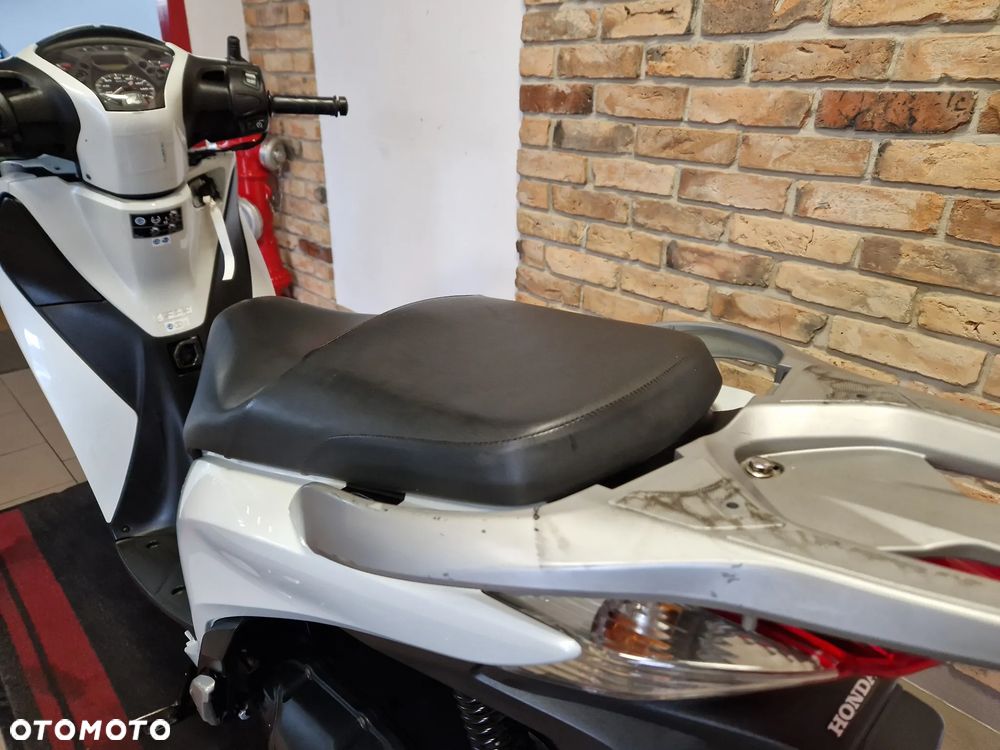 Honda SH - 21