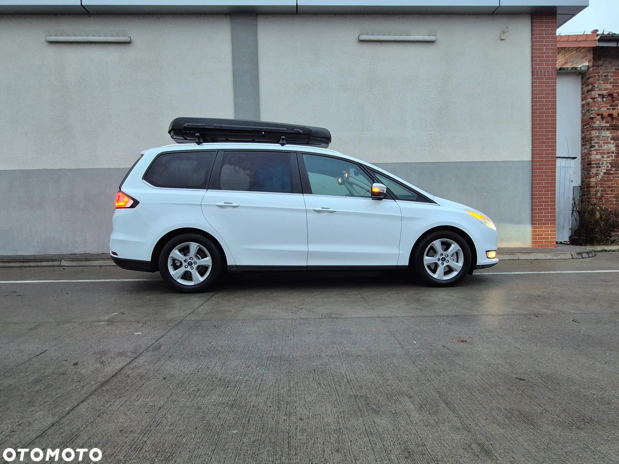 Ford Galaxy 2.0 EcoBlue S&S Allrad TITANIUM - 4