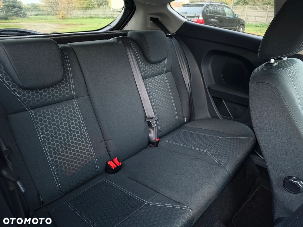 Ford Fiesta 1.25 Titanium - 33