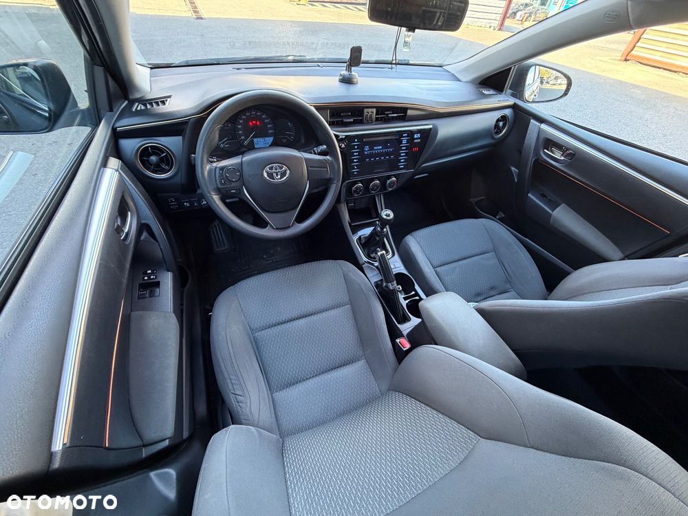 Toyota Corolla 1.6 Active EU6 - 9