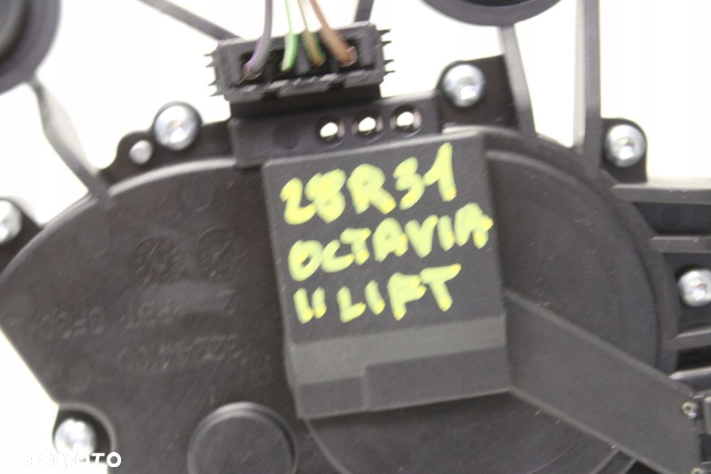 skoda octavia ii lift 08r- silniczek mechanizm wycieraczki tył - 4