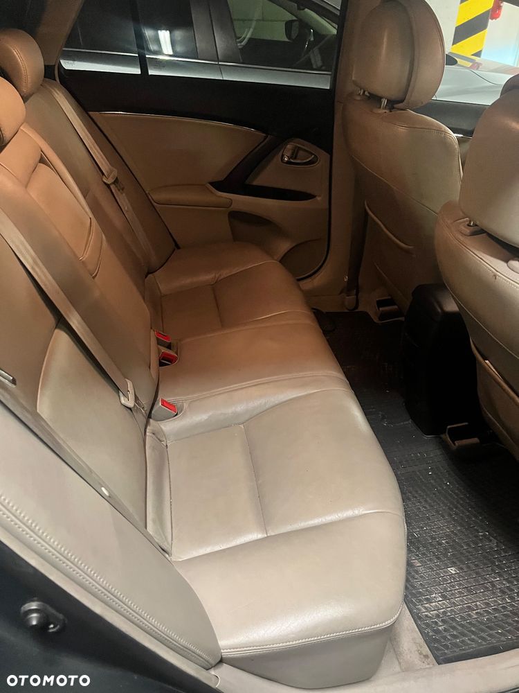 Toyota Avensis 2.2 D-4D Prestige - 6