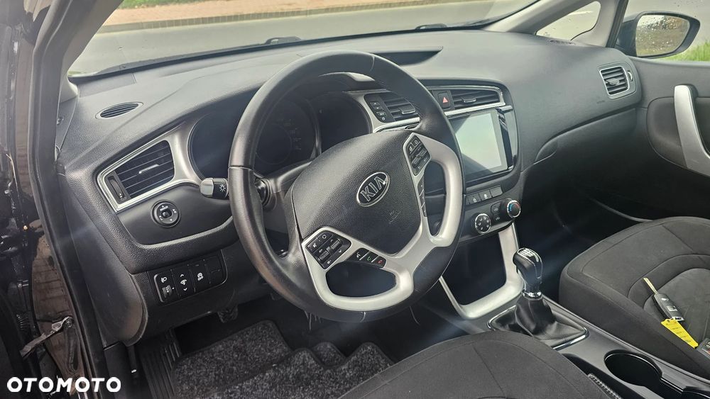 Kia Ceed 1.4 CVVT Dream Team Edition - 5