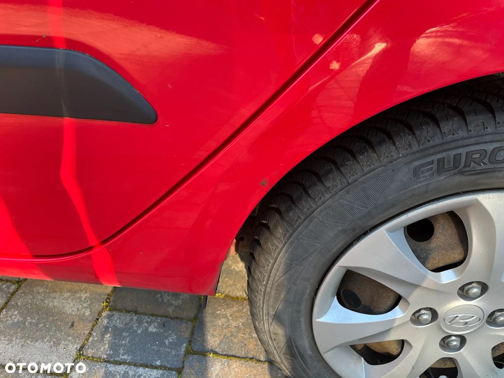 Hyundai i10 1.1 UEFA EURO 2012 Edition - 16