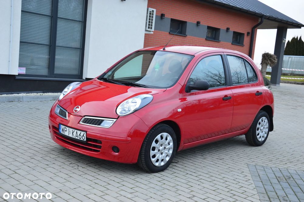 Nissan Micra - 1