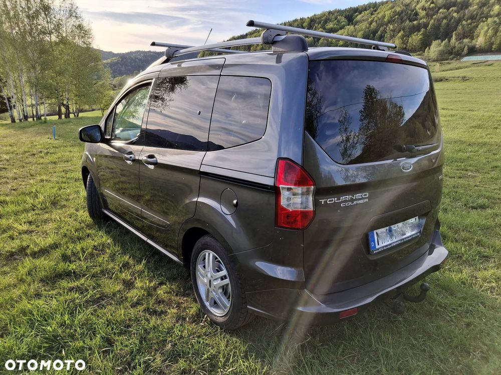 Ford Tourneo Courier 1.0 EcoBoost Titanium - 12