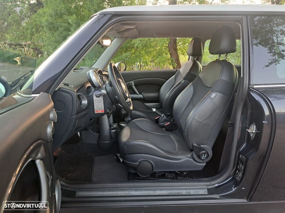 MINI 3 Portas Cooper Aut. - 12