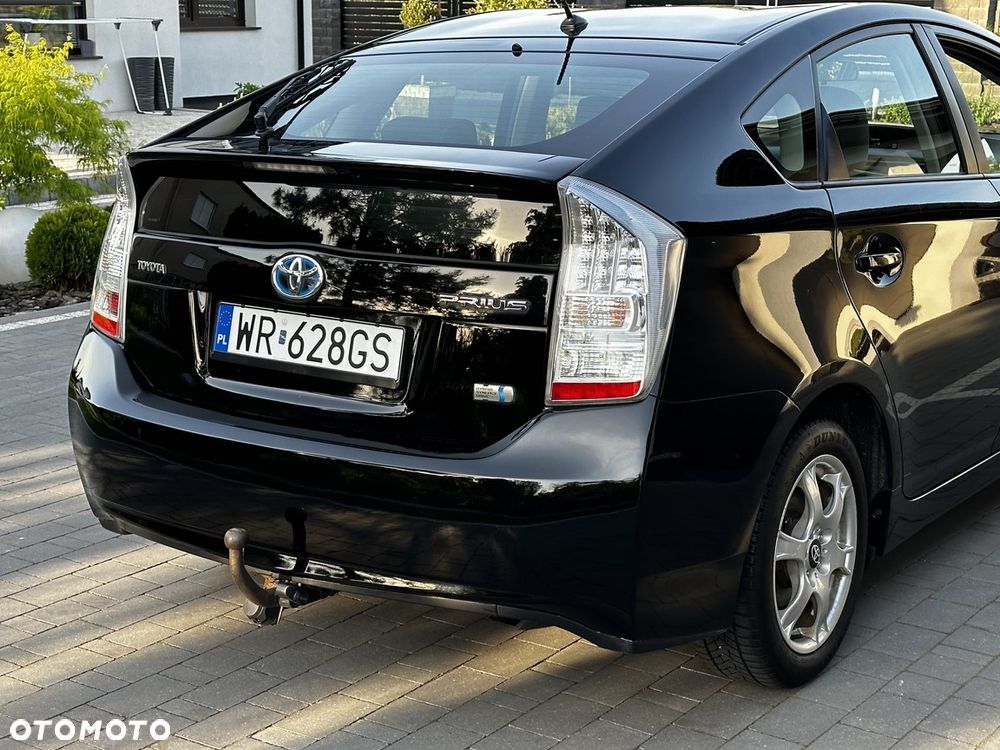 Toyota Prius (Hybrid) - 29