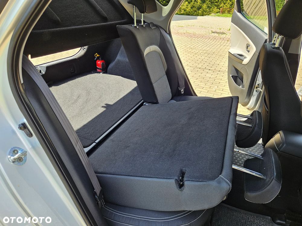 Kia Ceed 1.6 GDI L Business Line - 28