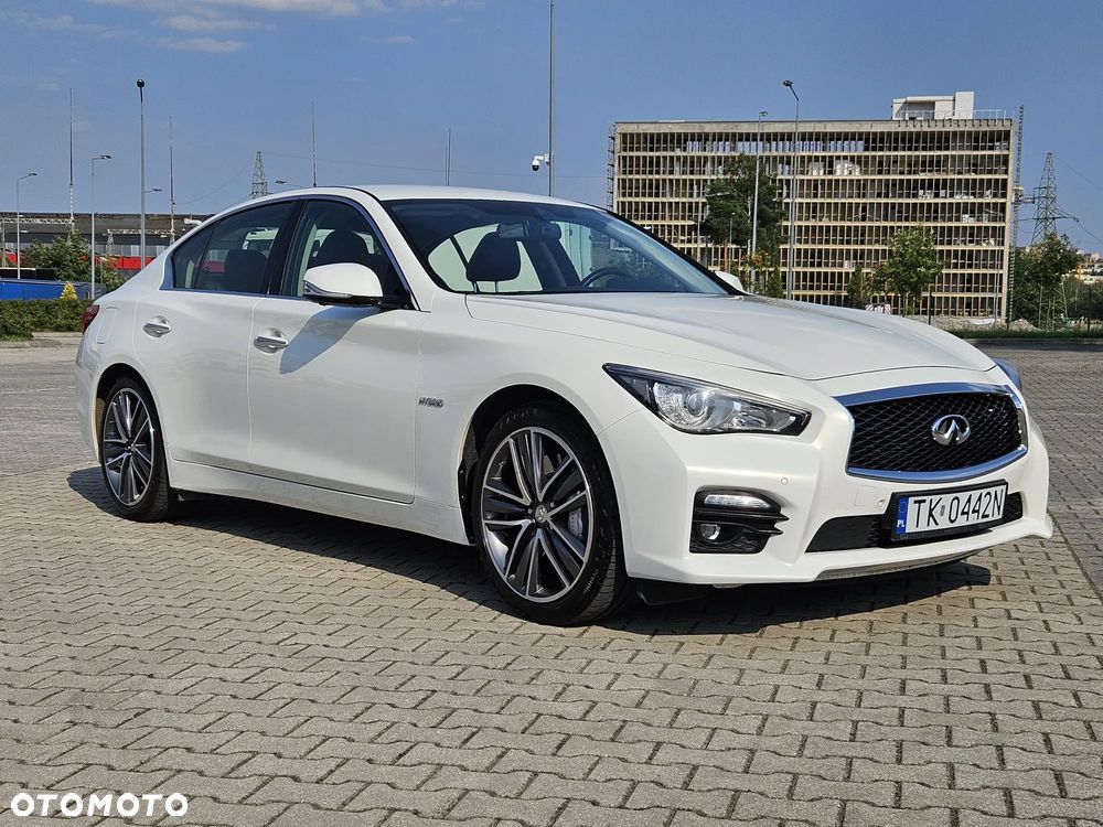 Infiniti Q50 - 1