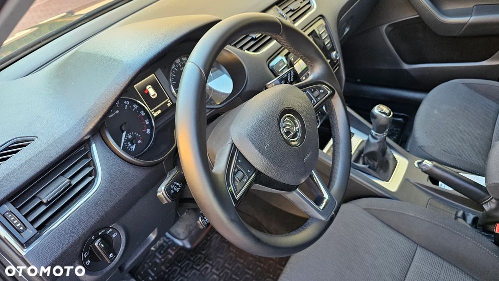 Skoda Octavia 2.0 TDI Elegance - 28