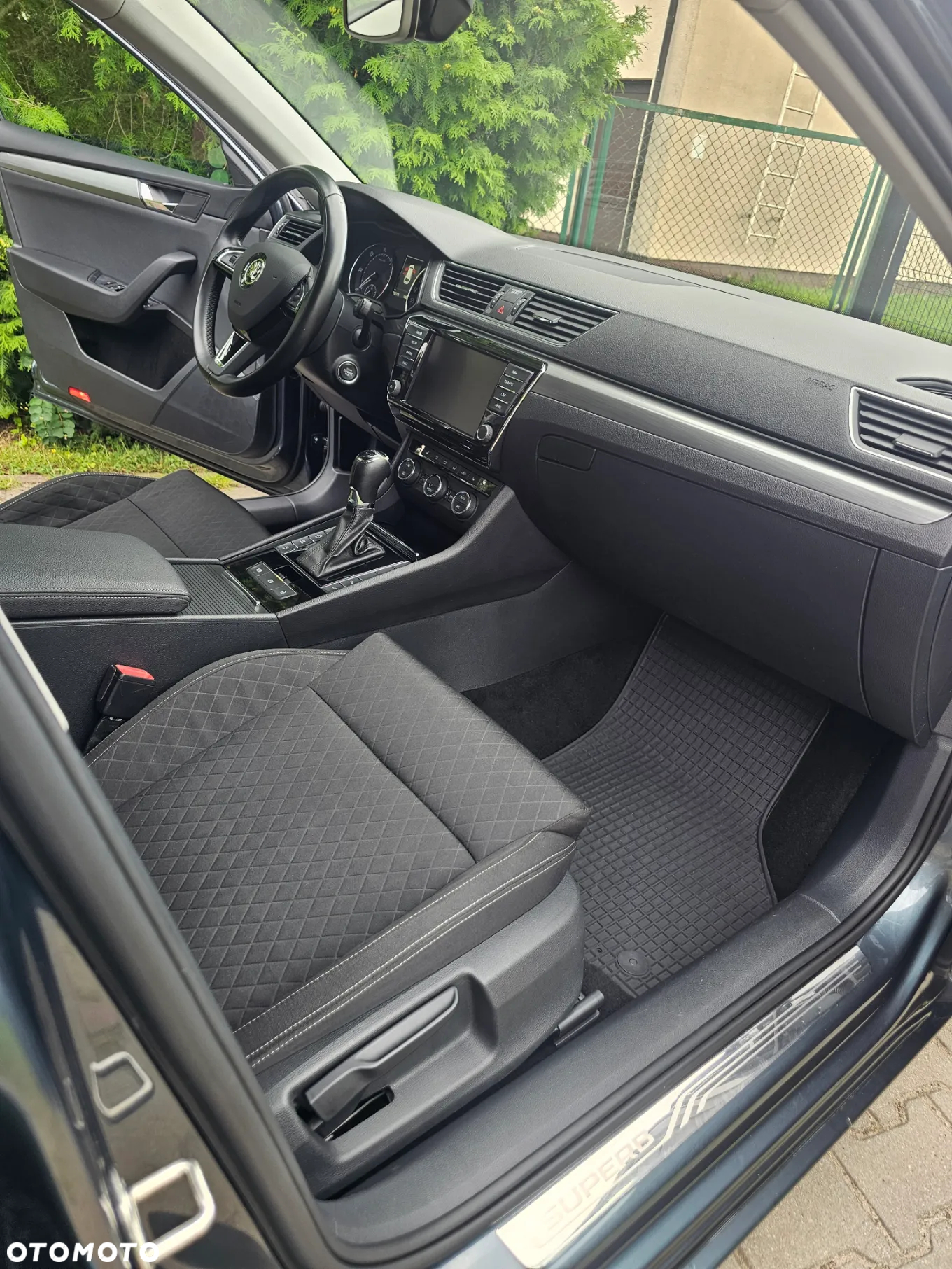 Skoda Superb 2.0 TDI DSG Premium Edition - 12