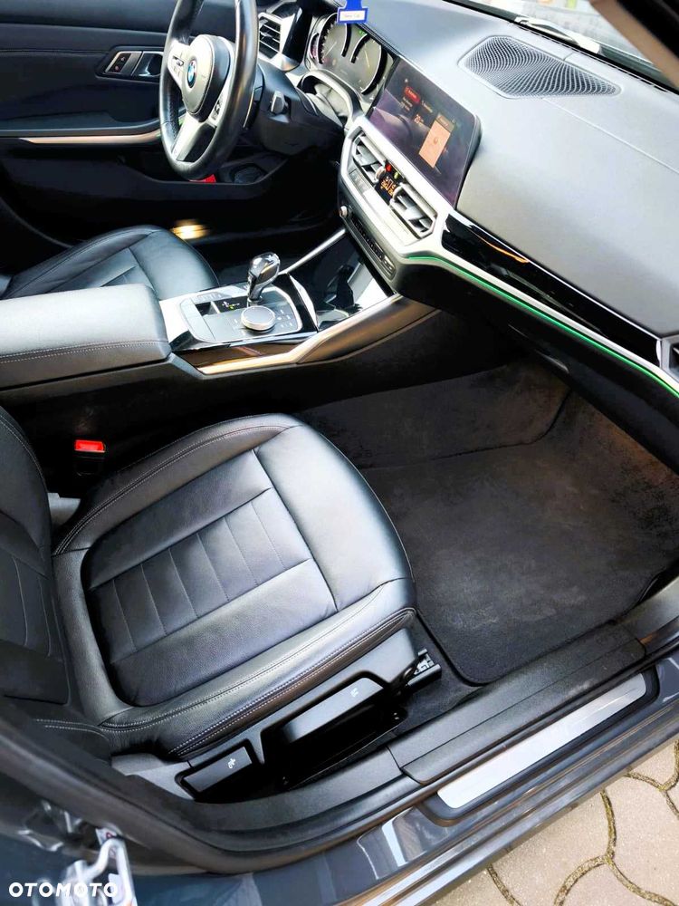 BMW Seria 3 - 8
