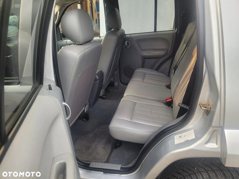 Jeep Cherokee 2.8 CRD Automatik Limited - 11
