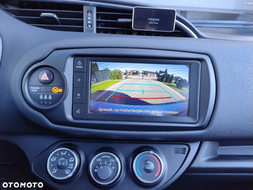 Toyota Yaris 1.5 Premium - 10