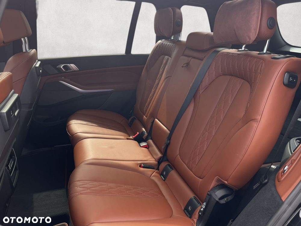 BMW X7 xDrive40d mHEV sport - 24
