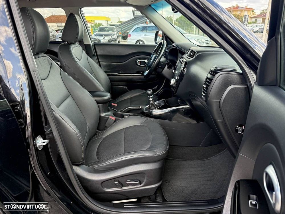 Kia Soul 1.6 CRDi TX - 11