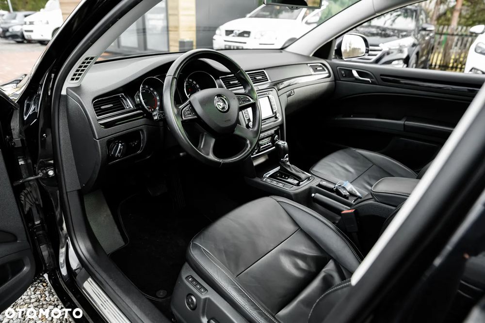 Skoda Superb 2.0 TDI Green tec 4x4 DSG Elegance - 16