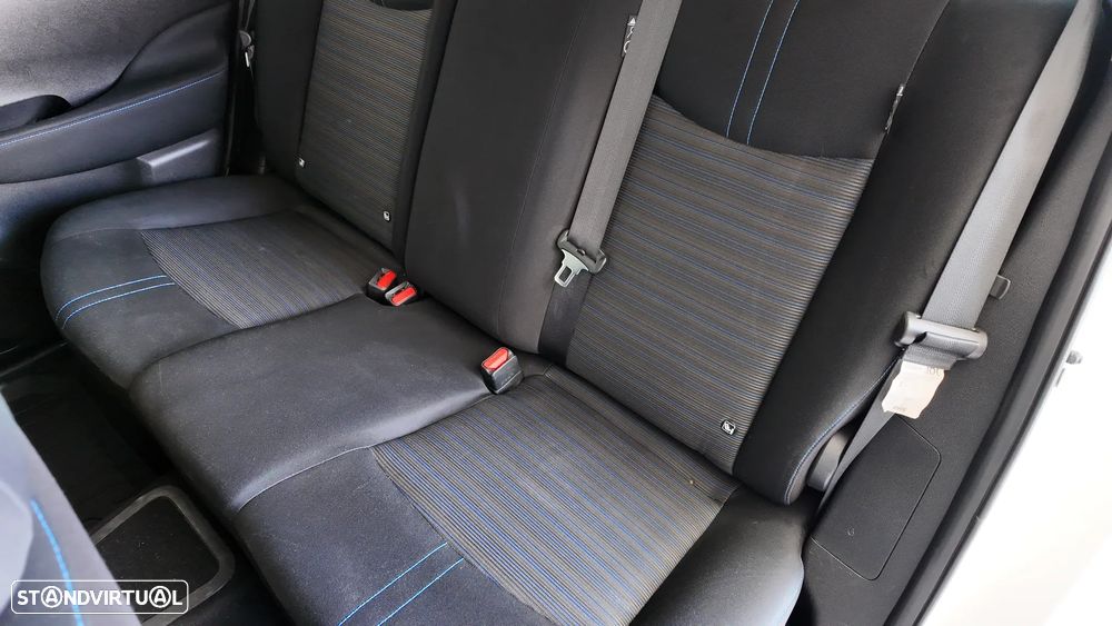 Nissan Leaf N-Connecta - 32