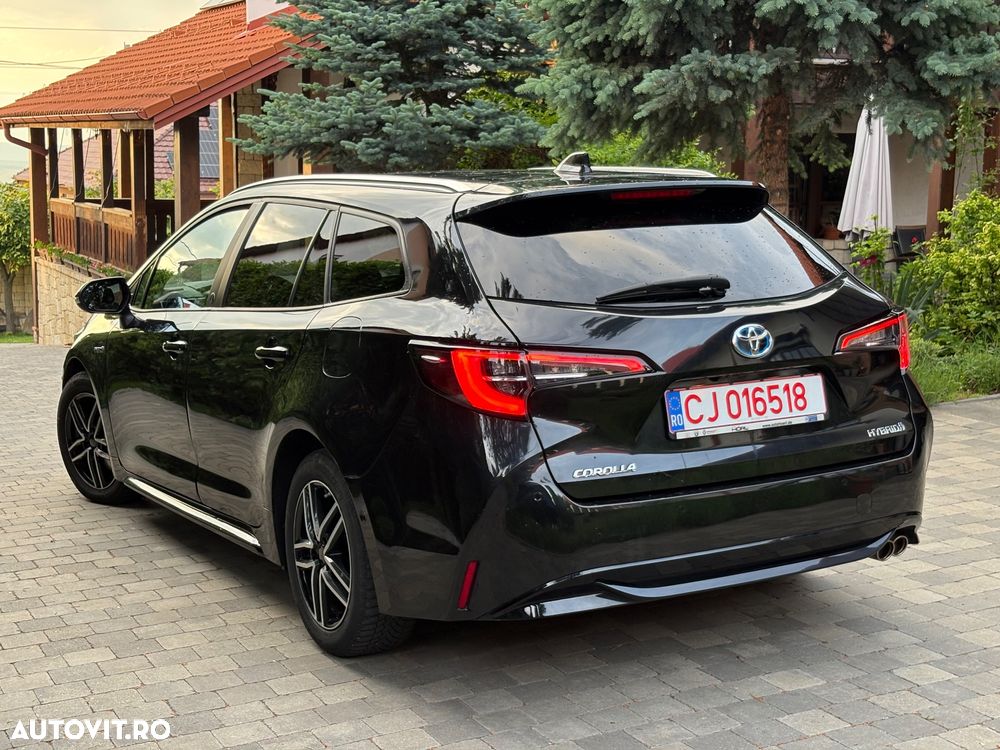 Toyota Corolla - 4