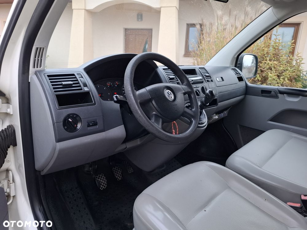 Volkswagen Transporter - 7