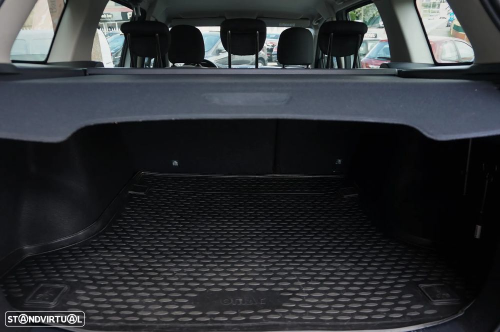 Dacia Logan MCV TCe 90 S&S Prestige - 16