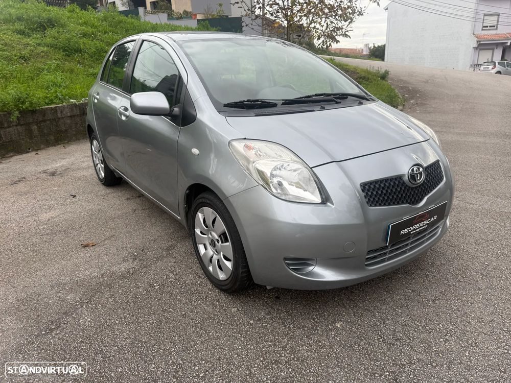 Toyota Yaris 1.3 Auto Sol - 3