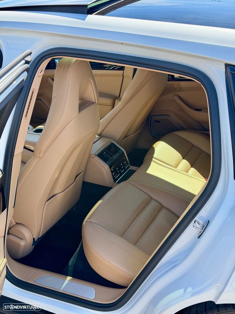 Porsche Panamera Sport Turismo - 9