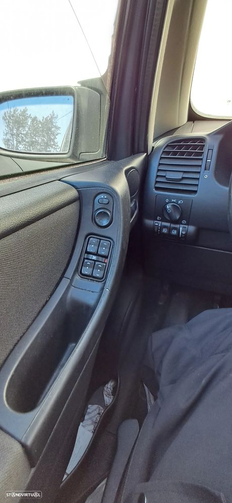 Opel Zafira 2.0 DTi Elegance - 10