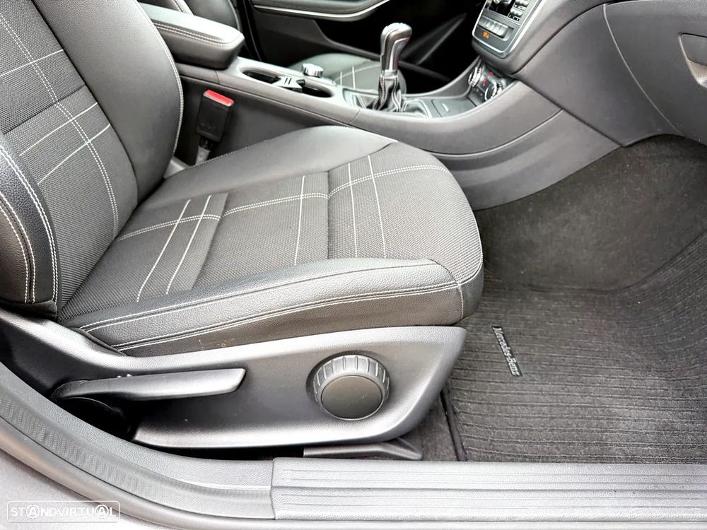 Mercedes-Benz GLA 180 CDI - 25