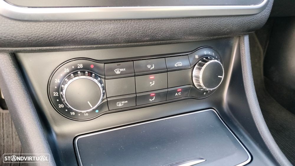 Mercedes-Benz CLA 200 d Shooting Brake AMG Line Aut. - 23