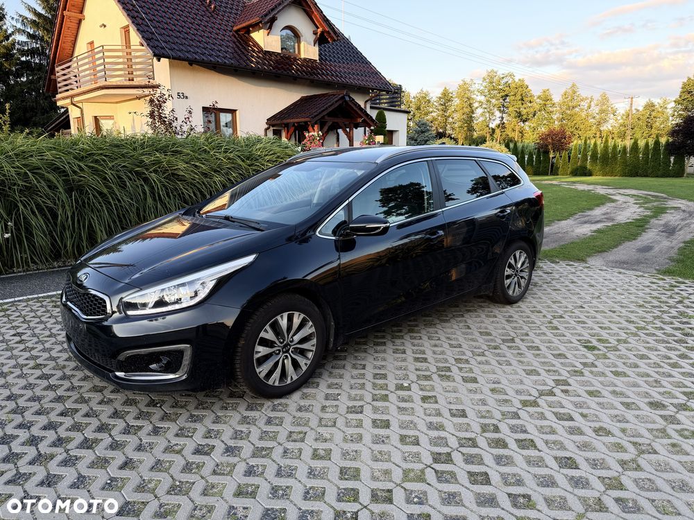 Kia Ceed - 1