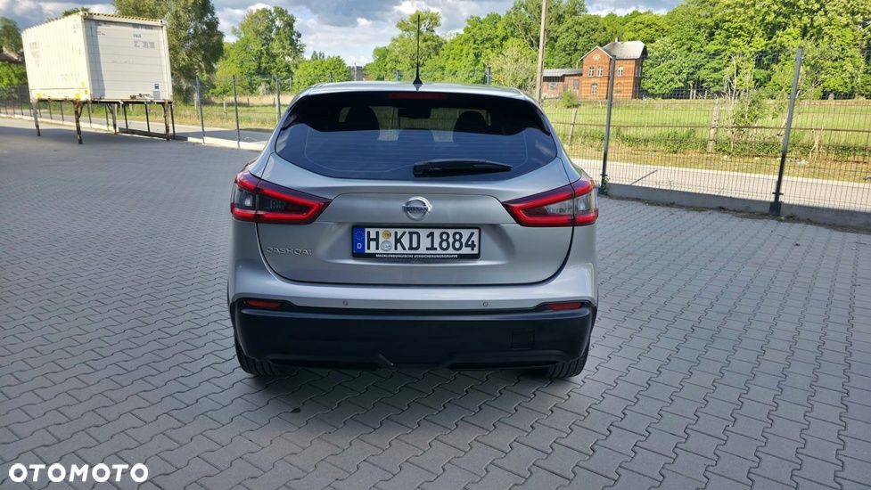 Nissan Qashqai 1.2 DIG-T N-Vision - 15