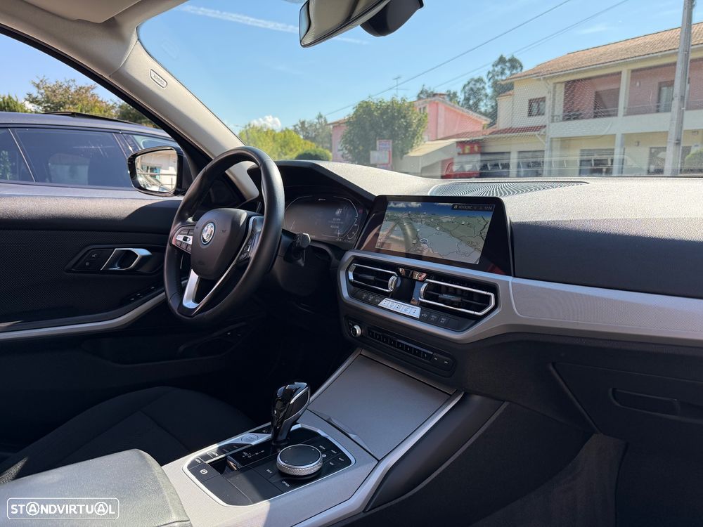 BMW 330 e Touring Corporate Edition Auto - 6