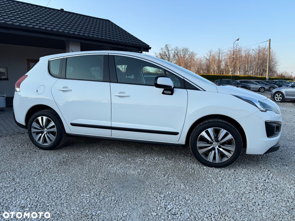 Peugeot 3008 1.2 PureTech Allure S&S - 9