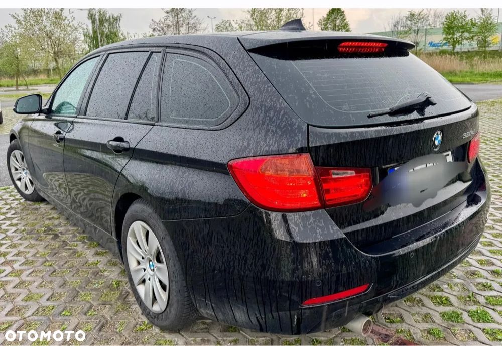 BMW Seria 3 318d DPF Edition Sport - 4