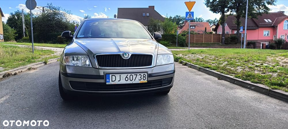 Skoda Octavia 1.6 Tour Classic - 2
