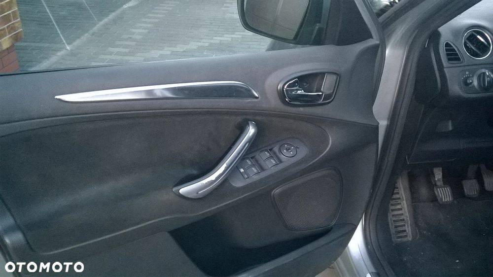 Ford S-Max 2.5 Titanium - 14