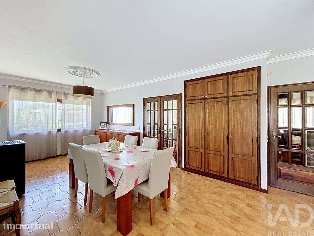 Casa / Villa T3 em Fânzeres e São Pedro da Cova de 210 m2 - Grande imagem: 5/39