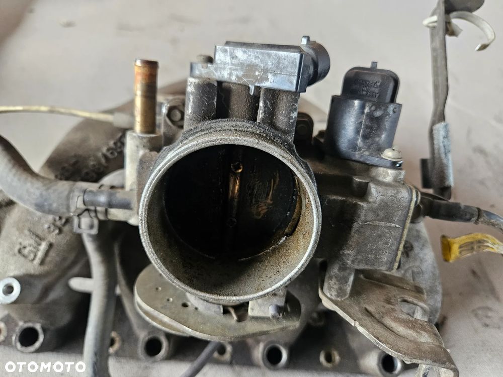 Przepustnica Daewoo Rezzo Tacuma 2,0 b 2001r 9430060028 9430060038 - 1