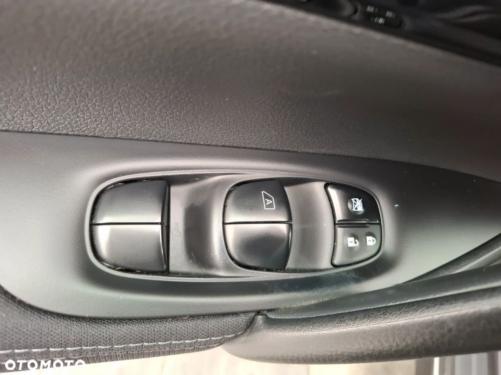 Nissan Qashqai 1.6 DCi Xtronic TEKNA - 14