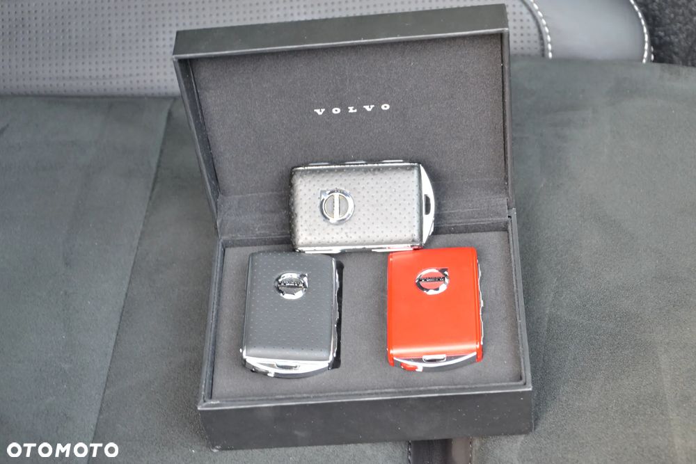 Volvo XC 40 D3 AWD R-Design - 40