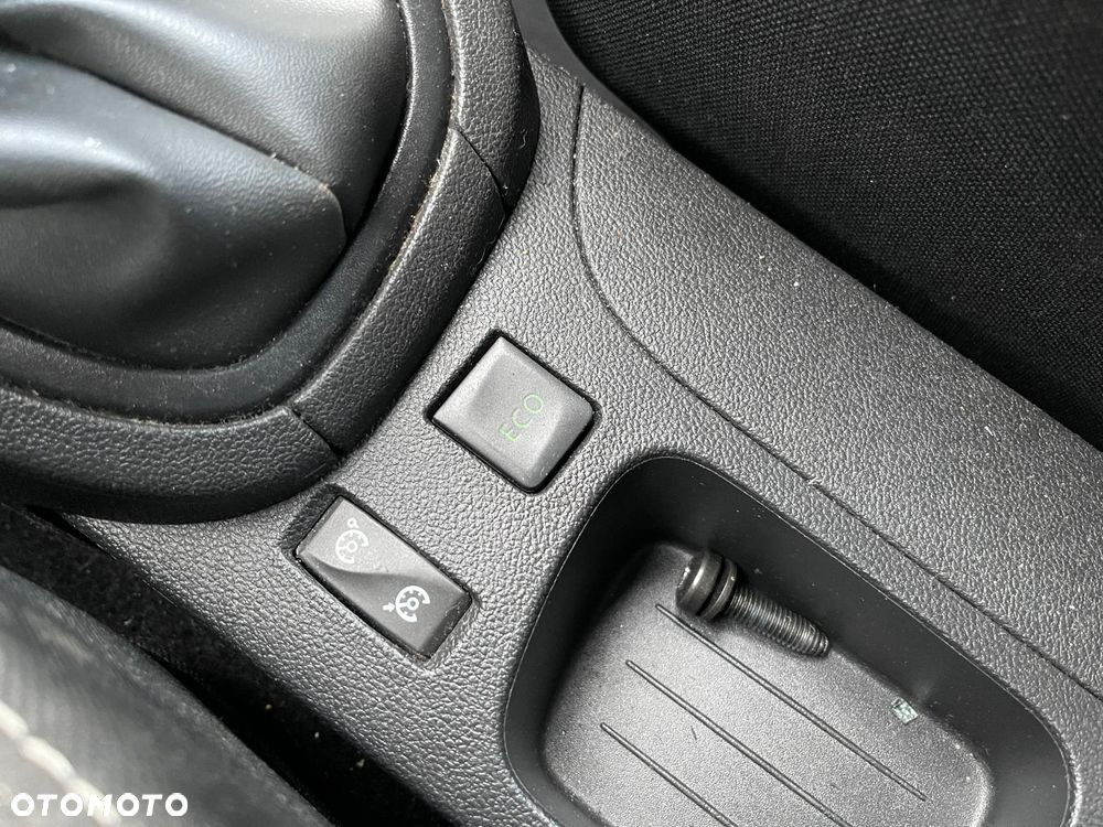 Renault Clio dCi 75 Stop & Start Expression - 19