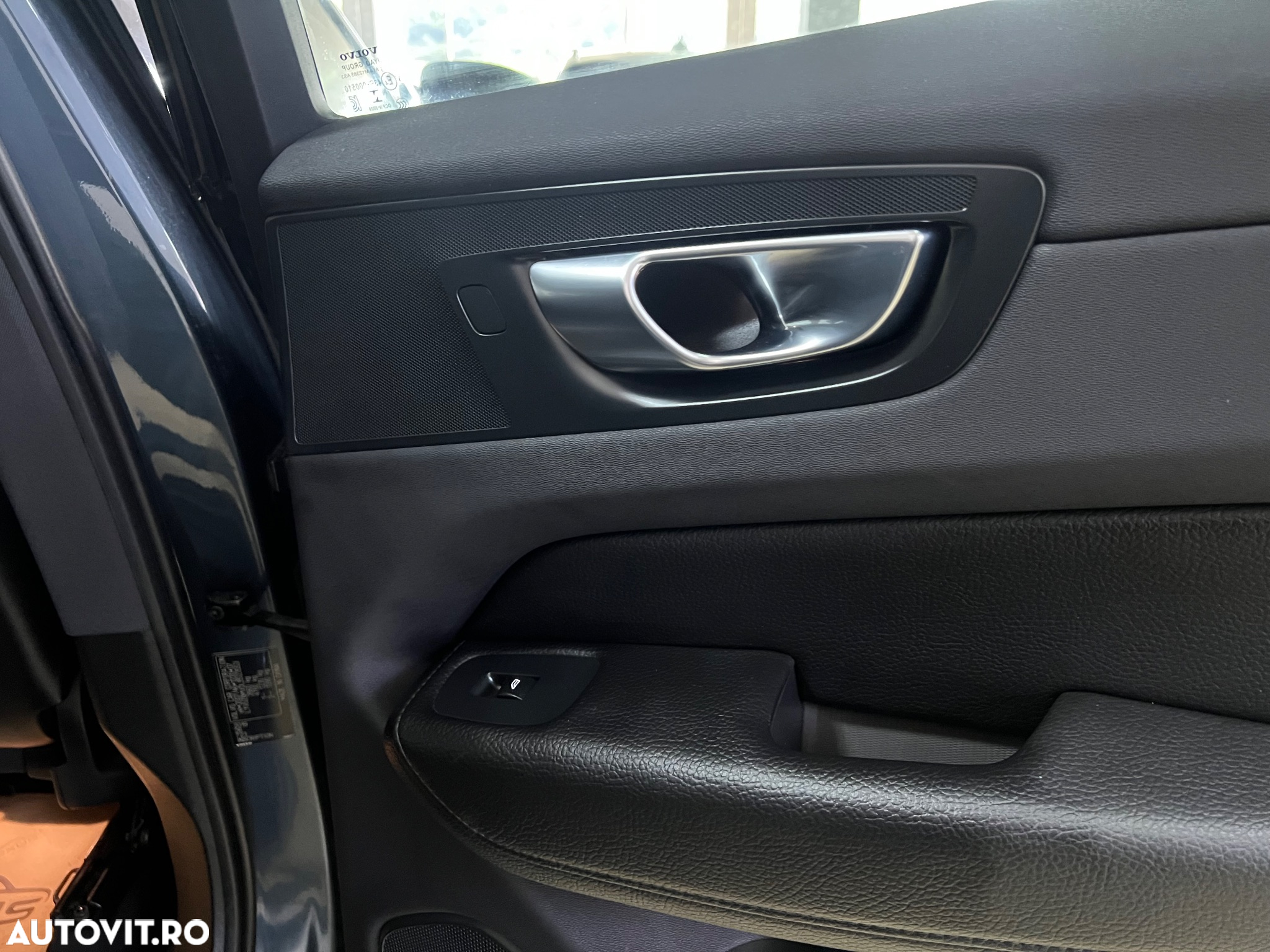Volvo XC 60 T8 Twin Engine AWD Geartronic Inscription - 17
