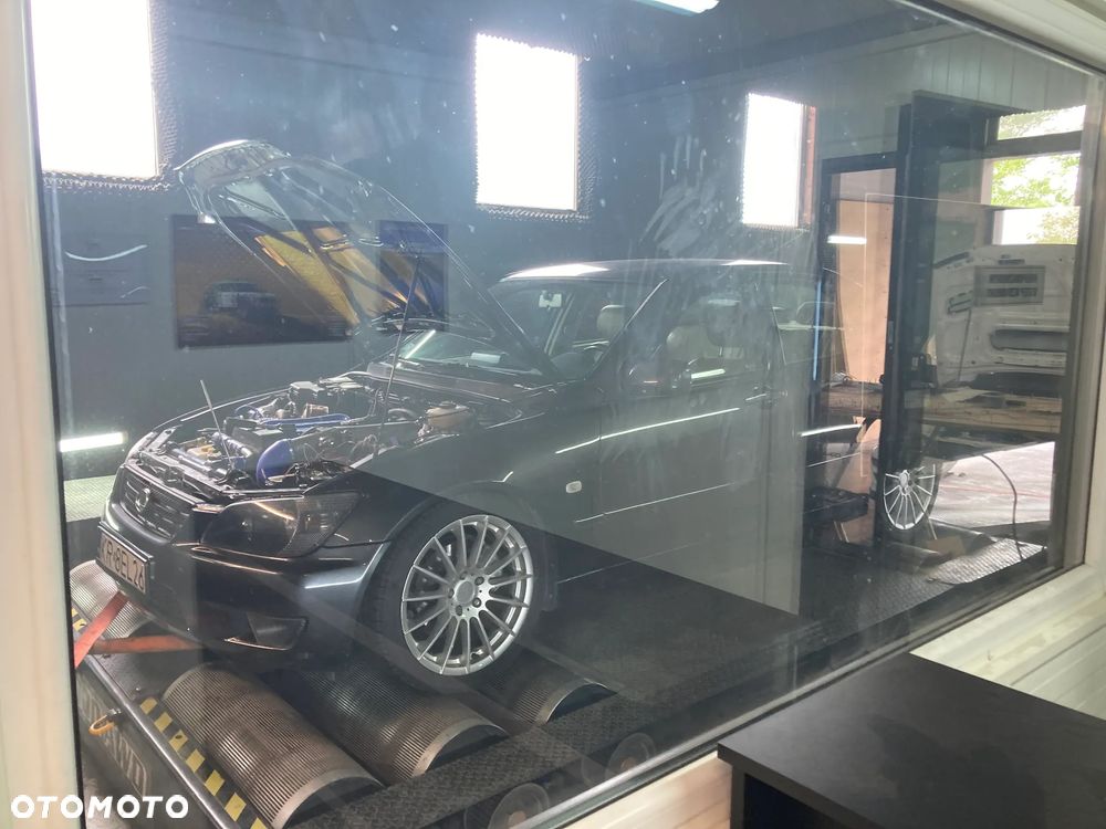 Lexus IS 200 Prestige - 17