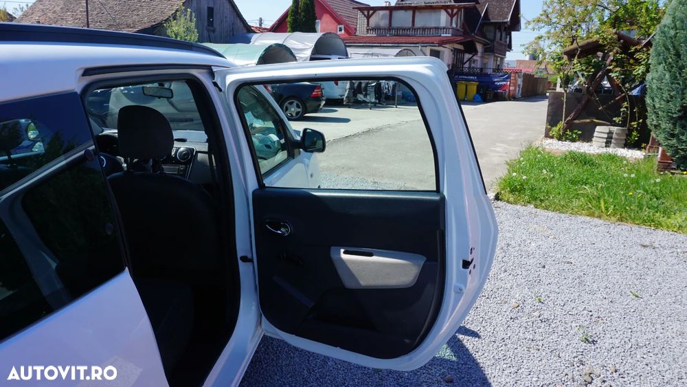 Dacia Lodgy 1.6 Ambiance - 12