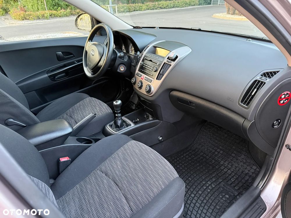 Kia Ceed 1.4 Comfort + - 3