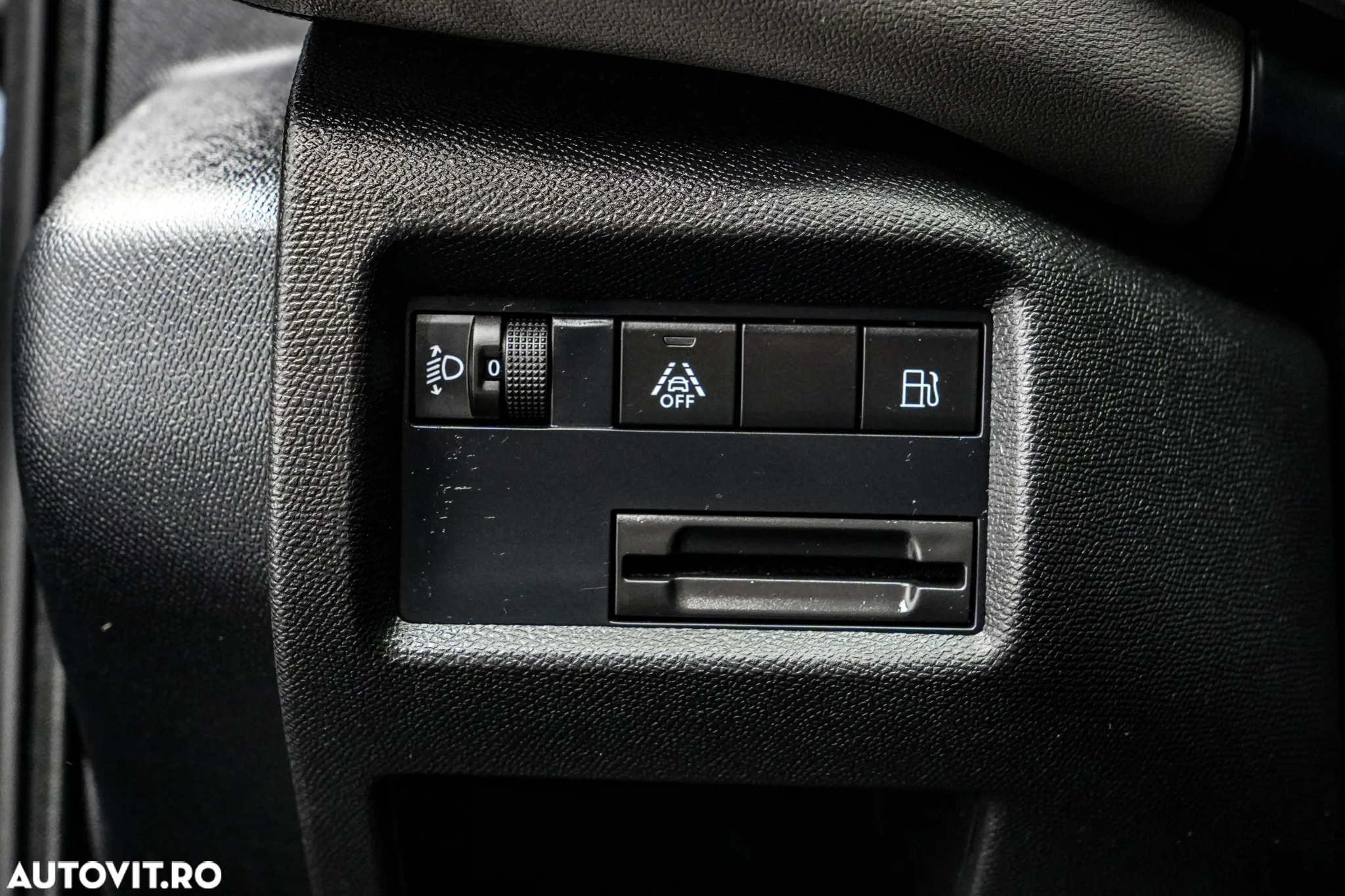 Citroën C5 Aircross 1.6 Hybrid FWD 225 EAT8 Shine - 23