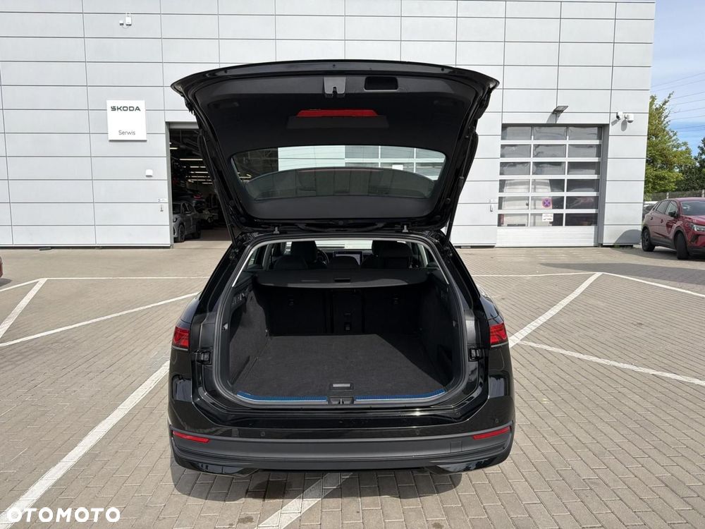 Volkswagen Passat - 19